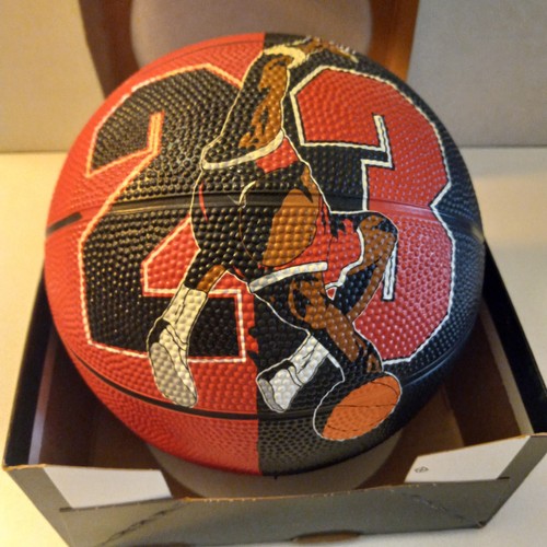 Wilson Michael Jordan Mini Basketball Chicago Bulls 23 mit OVP - Bild 3 von 6