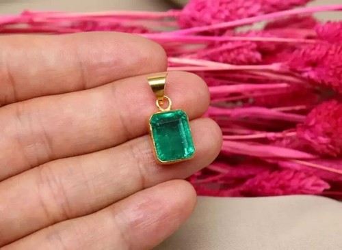 Natural Emerald Pendant 25 Ct Gift Silver Jewelry Gold Plated Birthstone Pendant - Picture 5 of 6