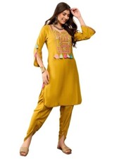 Women's Solid Straight Embroidered Kurta Dhoti Set With Tassels