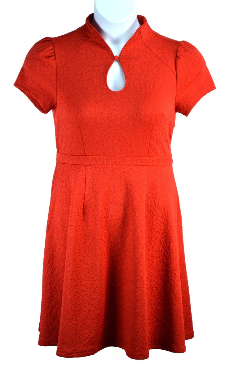 open lace back dress New Modcloth Coral Lace "I Prefer Your Loveliness Dress" by Doe & Rae,   The Mustard Dandelion