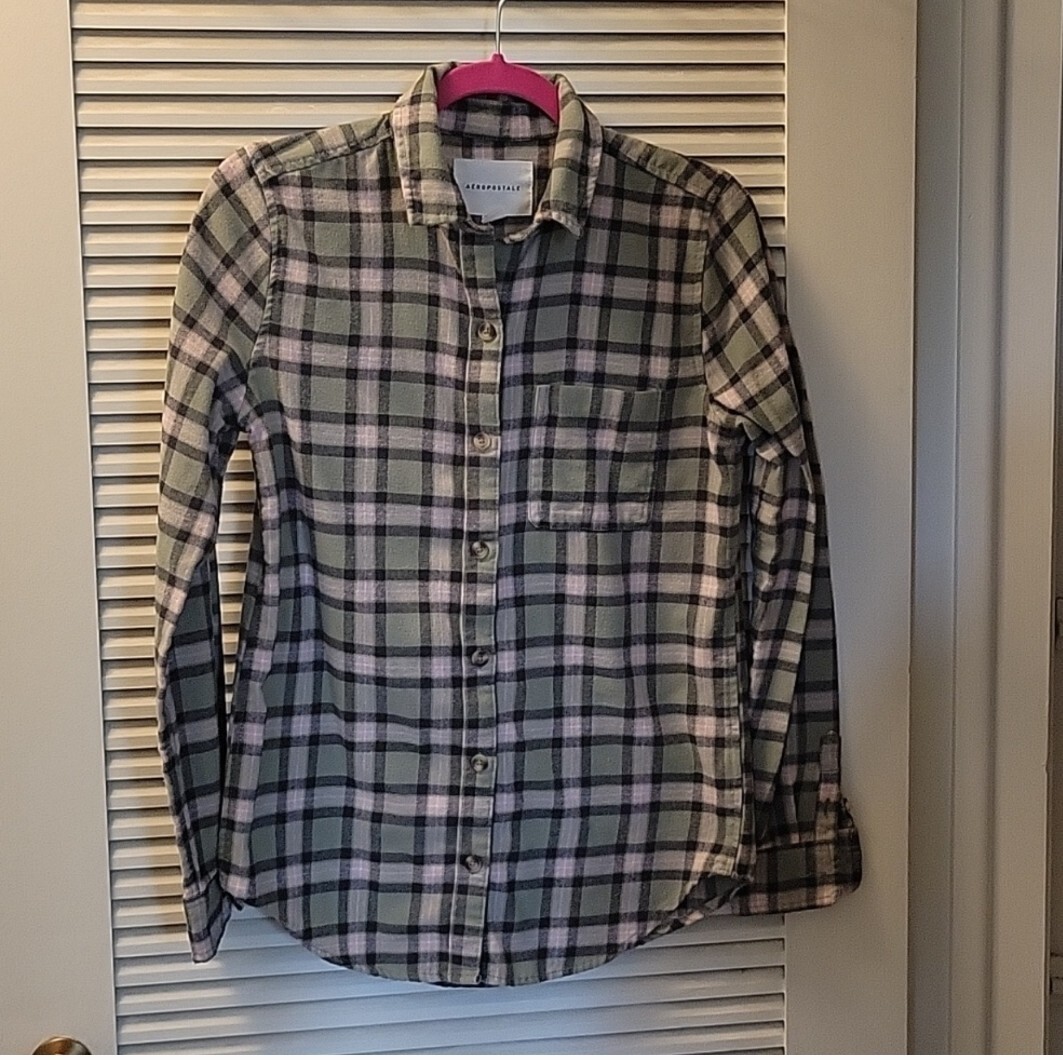 Aeropostale Women's Flannel Shirt / Size: XL / Cozy Plaid Style 