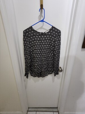 H&M Women s Top Star Print Blouse SIZE2 back button high low longsleeve 