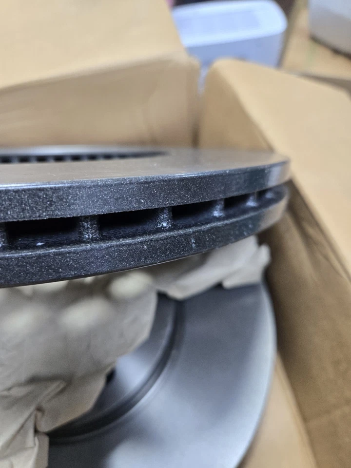 GENUINE AUDI A3 SEAT LEON ALTEA TDi FSi FRONT 288mm  BREMBO - Image 2 of 4