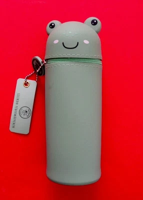 Federmäppchen Stiftebox Silikon Tiermäppchen rund „FROSCH“ HANDMADE Bell Trade