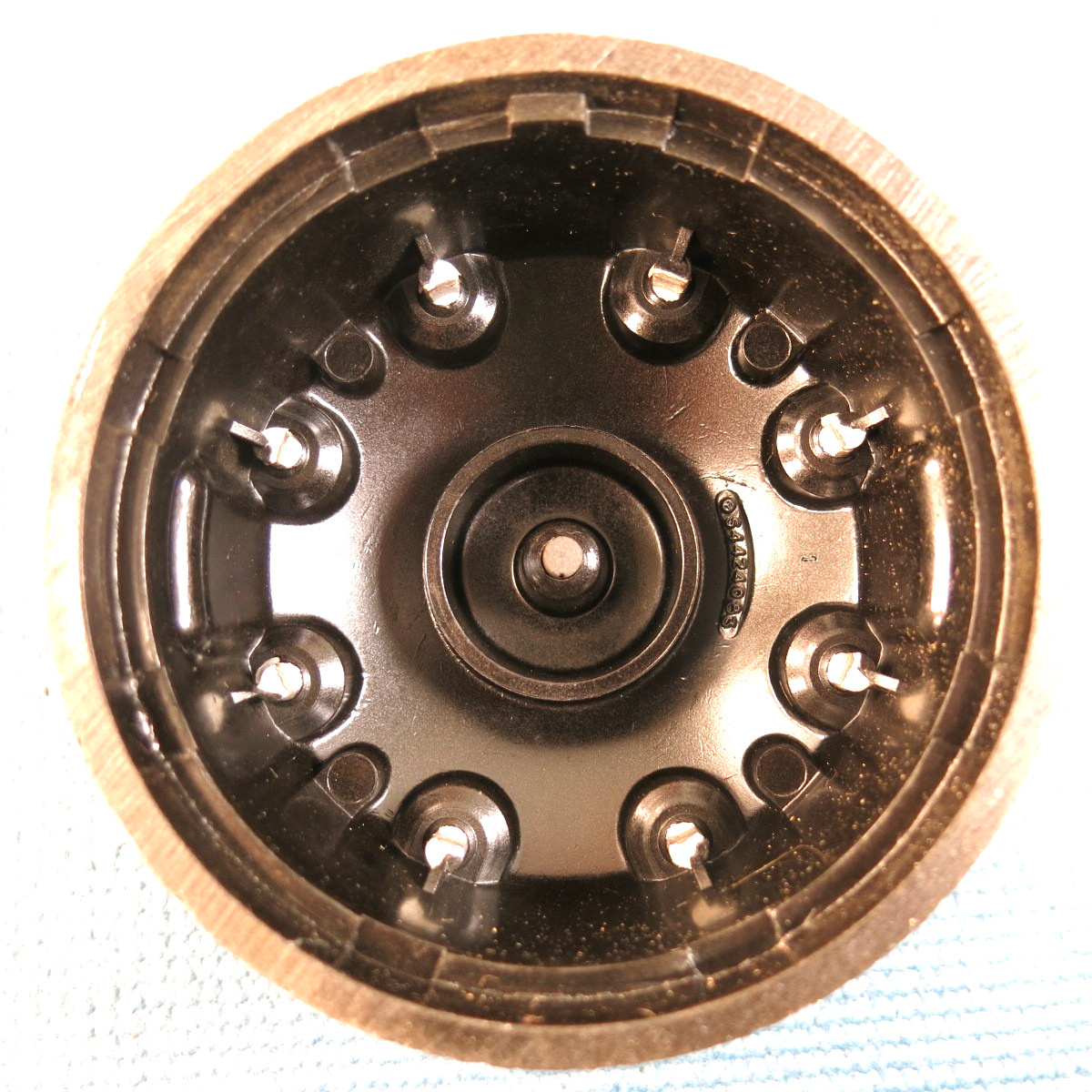 Rolls-Royce Bentley 1981-87 Lucas Distributor Cap. OEM - CD6401  / NOS54424083