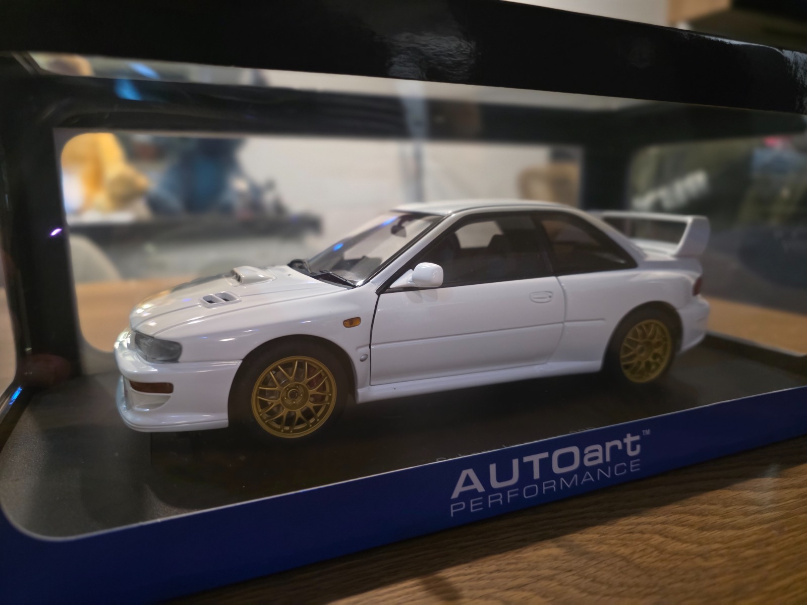 AUTOart 1:18 Subaru Impreza 22B STi Version Sonic Blue – Sammlungsauflösung im unberührten Originalkarton – Bild 7