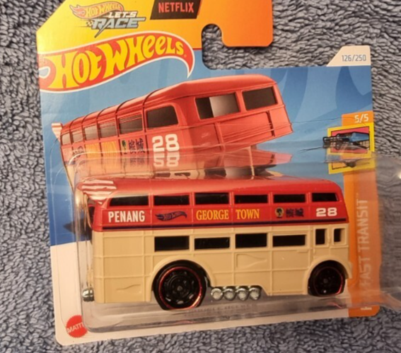 HOT WHEELS 2024 126/250 TROUBLE DECKER ROUTEMASTER BUS NEW ON CARD