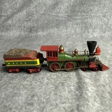 Mantua General 3960 Locomotive with Tender 3240 HO Scale Model Train Green  Red