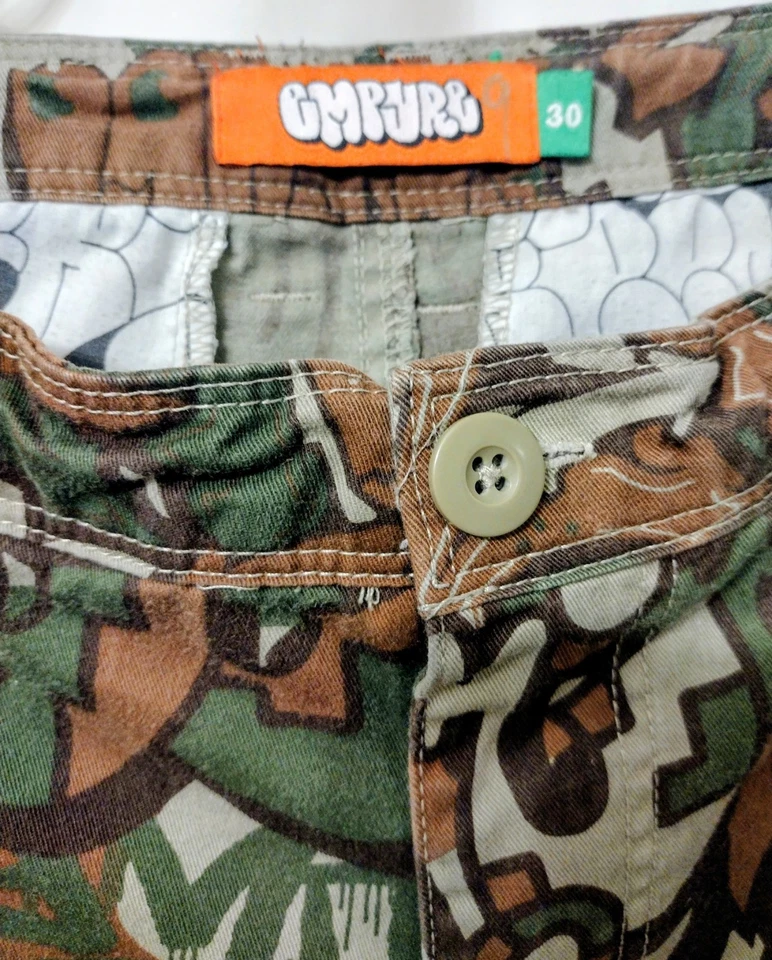 From Zumiez - Empyre Ultra Loose Handstyle Cargo Camo Skate Pants Men's Size 30 - Image 3 of 4