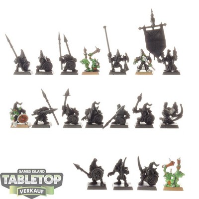 Orc & Goblin Tribes - 18x Night Goblin Mob - teilweise bemalt