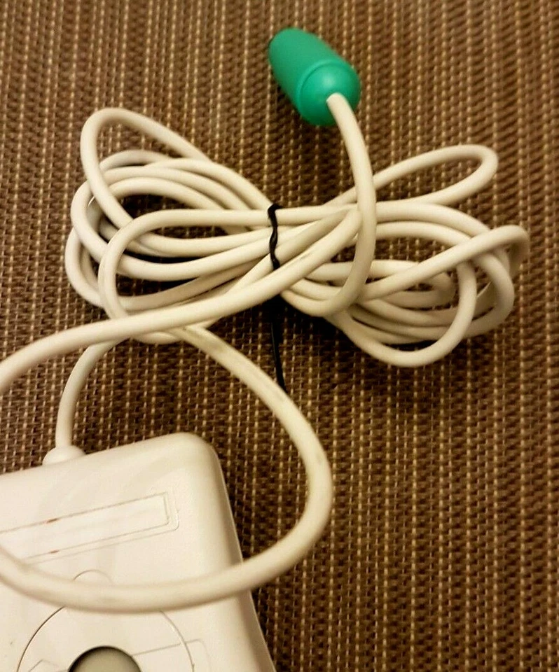 Vtg Microsoft Mouse PS/2 Port Compatible 2.1A C3KKMP1 3872A286 Wired Ball Beige - Image 3 of 3