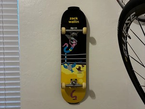 3D printed Skateboard Angled Display Wall Mount Bracket Holder for Decks