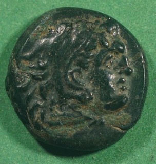 Ionia ae15 Bronze Coin HERAKLES & CLUB & BOWCASE @0433