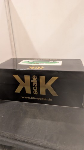 KKDC180384 KK scale 1:18 Alfa Romeo Montreal 1970 green model car4 - Picture 14 of 14