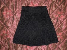 Skirt Womens Black EUC Damask print