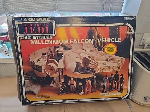 STAR WARS KENNER 1979 Vintage Millenium Falcon Vehicle BOXED with INSTRUCTIONS