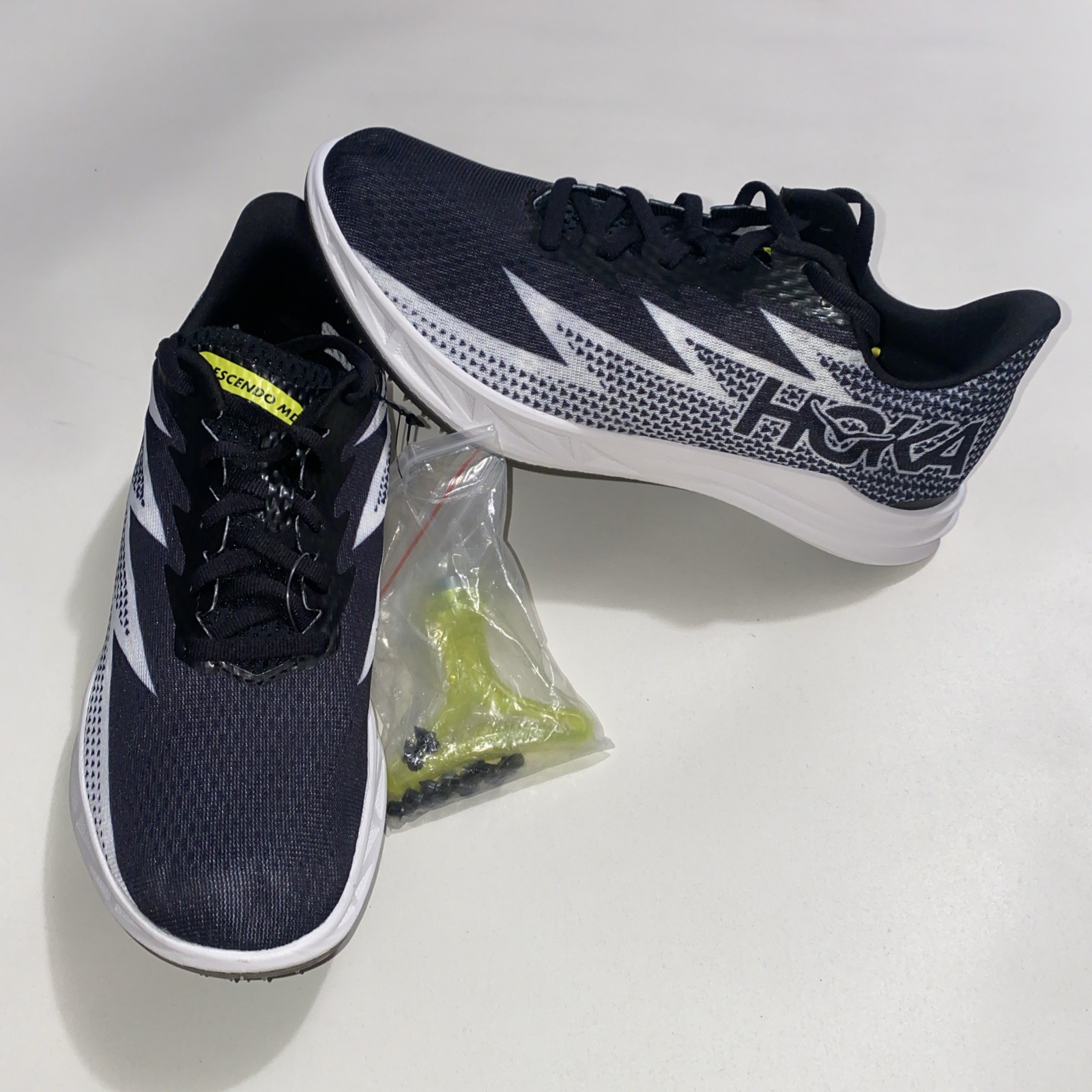 Hoka One One Crescendo MD Women’s 8 Mens 6.5Track Spike Running Shoes 1134520