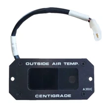 DAVTRON AVIATION OUTSIDE AIR TEMP CENTIGRADE PN 301 SERIAL #: A3482