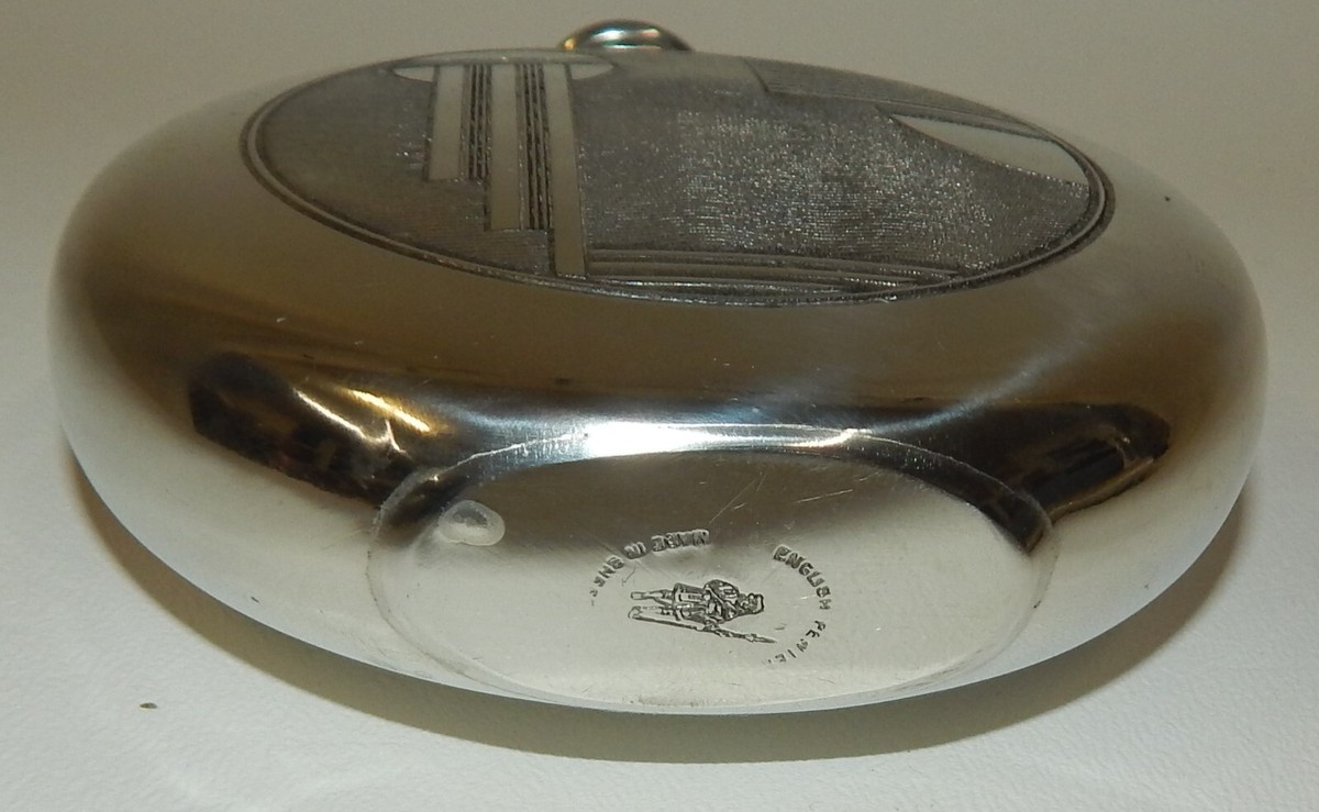 Sheffield English Pewter Art Deco Round Pocket Flask Bottle Sheffield English Pewter Art Deco Round Pocket Flask Bottle