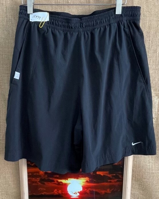 J＊J Nike FitDry men's stretch black activewear shorts M built-in-liner