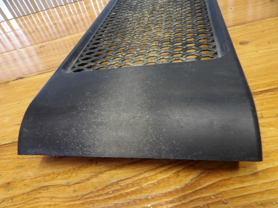 10-17 本田 Shadow Phantom VT750 Radiator Cover Guard 19032-MEG-0000 — 第 4/4 张图片