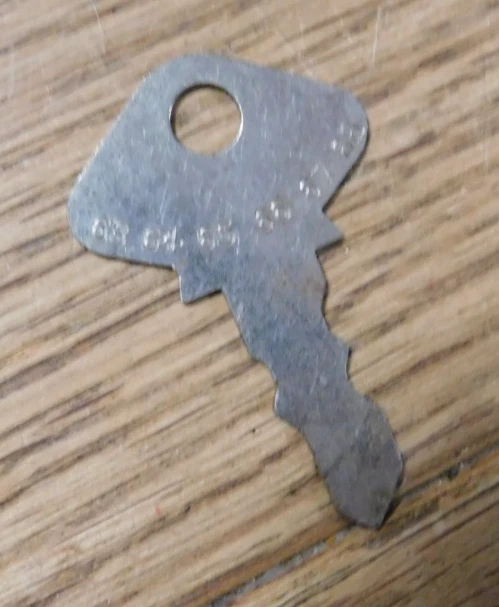 Tres llaves maestras de interruptor de encendido Ford modelo T vintage 57-74 difíciles de encontrar Foto 3 de 4