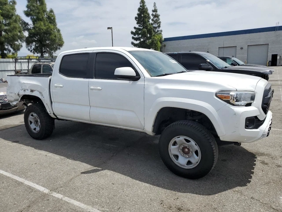 RADIATOR SHROUD 2017 TOYOTA TACOMA - Изображение 4 из 4