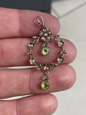 9ct Gold Art Nouveau Peridot Victorian Pendant 1890S 2.6 Grams