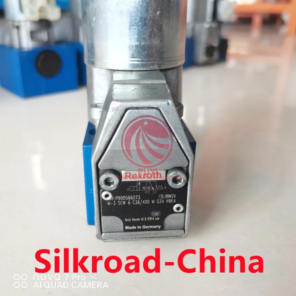 Válvula de esfera de alta pressão Rexroth R900566273 M-3SEW6C36/420MG24N9K4 estoque antigo - Imagem 2 de 4