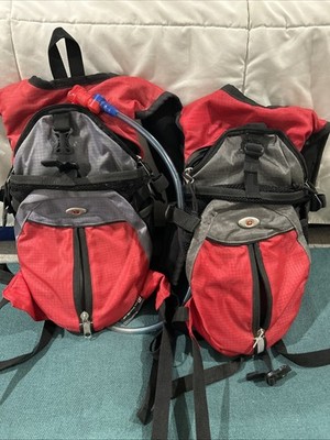 Hydration Back Pack  By Wenger  2 Liter Kirchberg NWT  x2