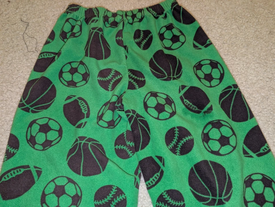 Boys Carter's Pajama Pants Size 5 Green Sports/Ball Theme - Image 4 of 4