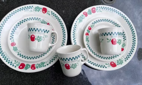 Corelle Farm Fresh Dishes Total 15 Pcs. Plates, Mugs