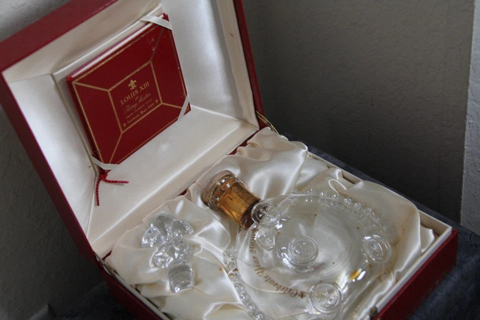 Remy Martin Luis XIII Botella Vacía Bacarat Cristal Raro Celebración Foto 2 de 4