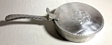 EVERLAST METAL 552 - HAND FORGED SILENT BUTLER CRUMB CATCHER - FLORAL