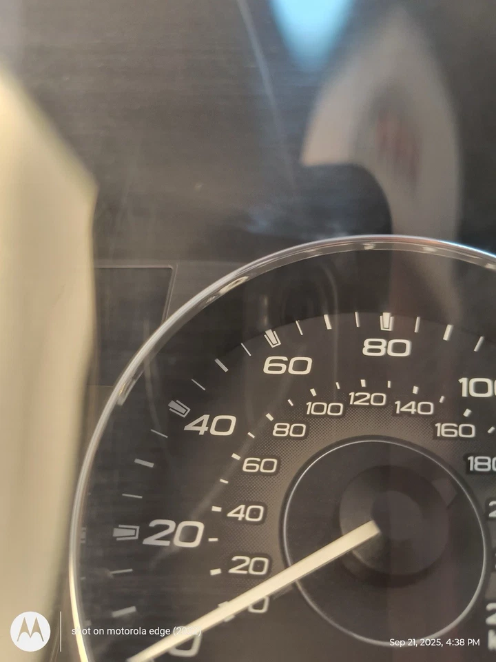 2012 斯巴鲁 Outback 2.5 规格簇 — 第 2/4 张图片