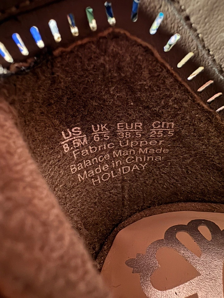 Botas femininas Fergalicious Harvey salto empilhado peep toe bege tamanho 8.5 - Imagem 3 de 4