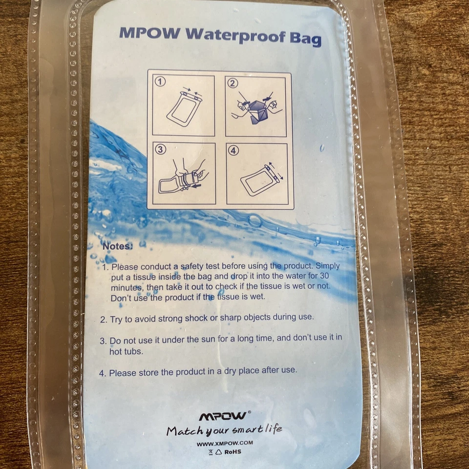 Paquete de 2 fundas universales impermeables para teléfono bolsa seca Mpow para iPhone Samsung Foto 3 de 4