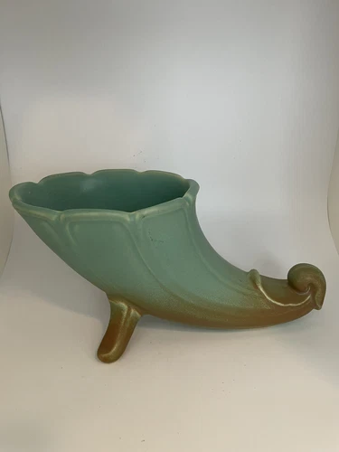 Vintage Weller Pottery  Green Cornucopia Loru Beautiful Signed
