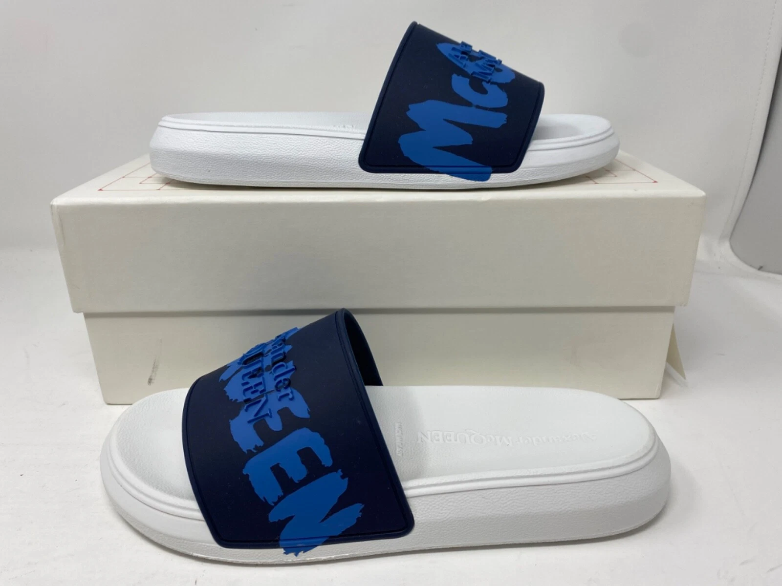 Sandali da piscina con logo Alexander McQueen $350 donna graffiti US 8 38 EU