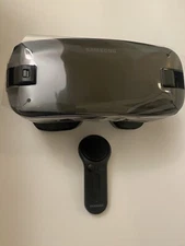 Open Box Smartphone Samsung Gear VR Headset with Controller Powered By oculus