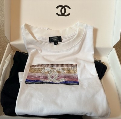 RARE FIND BY CHANEL VIP ITEM NEW IN BOX WHITE EMBELLISHED T WITH BLACK POUCH