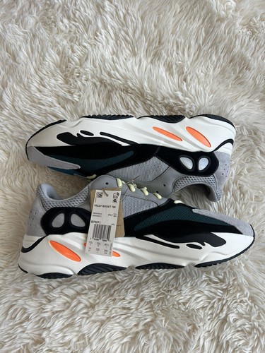 yeezy wave runner 700 size 14
