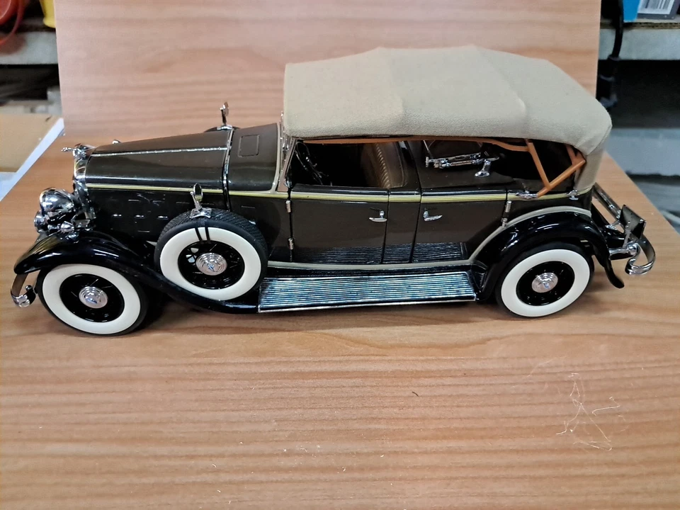Motor City Lincoln 1932 KB   1/18 - Immagine 3 di 4