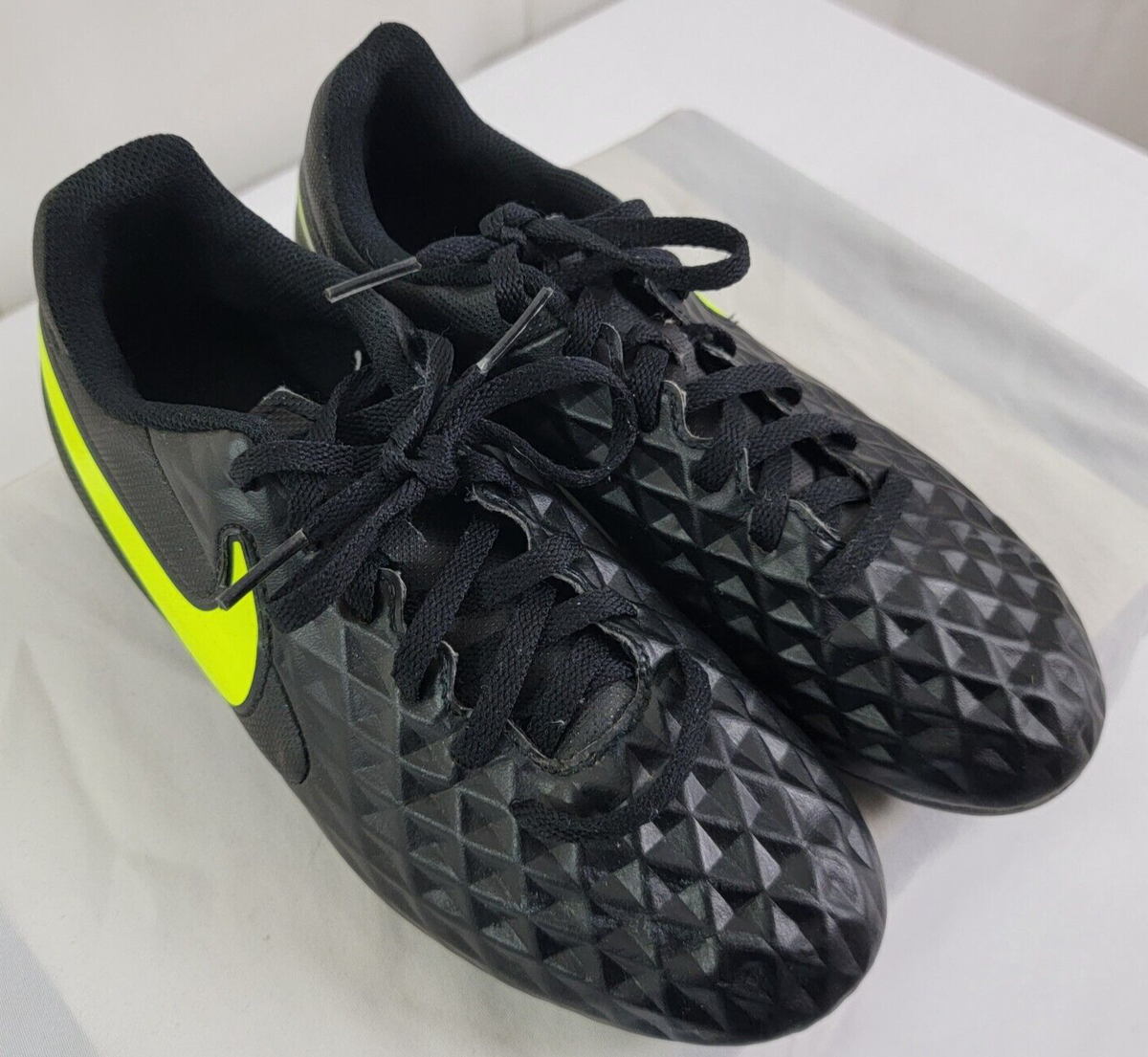 nike soccer cleats size 3.5