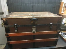 Antique  pirates captains chest Trunk 32IN X 19IN X21IN Coffee Table  Trunk