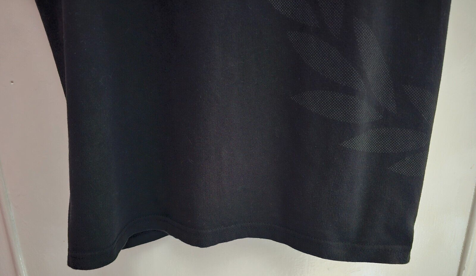 FRED PERRY Mens Vintage Black TShirt With Print SIZE UK LARGE eBay