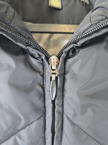 Kenneth Cole Reaction Down Filled Puffer Vest Womens L Black Zip Sleek Warm - Picture 11 of 11