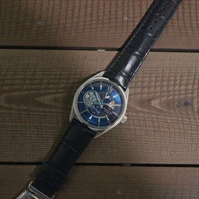 ORIENT STAR RK-AV0006L Automatic Open Heart Navy Dial Herrenuhr ORIENT