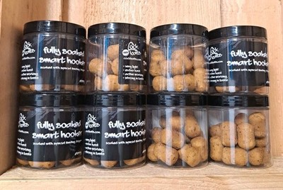 PREIS PRO DOSE! = 11,99   - Cockbaits Cockitas 24 mm Dumbles NEU! BANANE Boilies