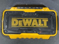 DEWALT DCR010 WORKSITE RADIO/BLUETOOTH P15020312 W/20 V BATTERY PD3046757 